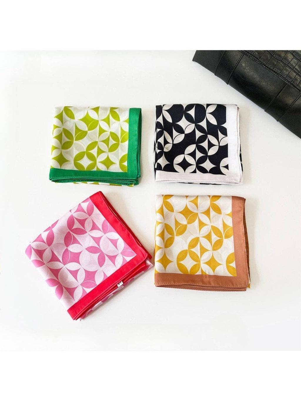 Scarvii - Classic Botanical Square Scarf