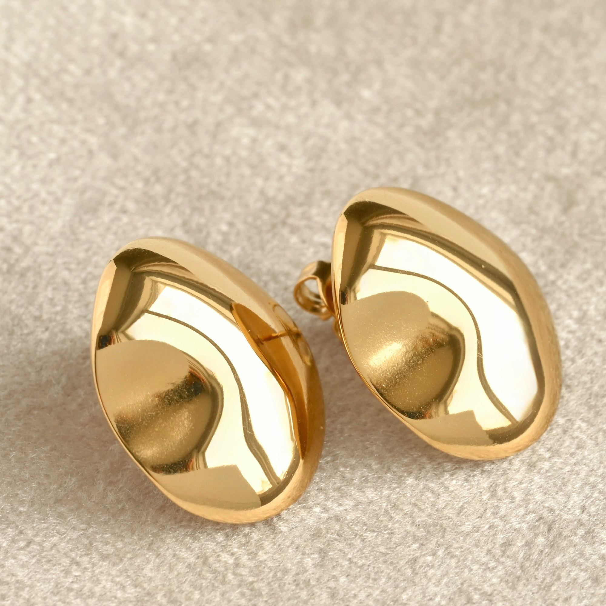 Sculpted Oval Earrings - Textured 18k Gold Oval Earrings