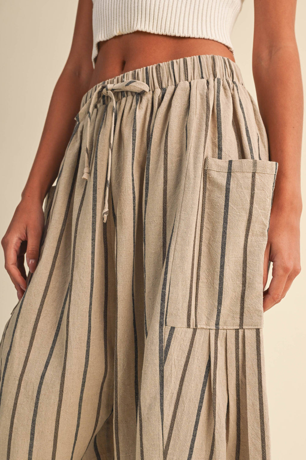 Striped Side Pocket Cropped Pant