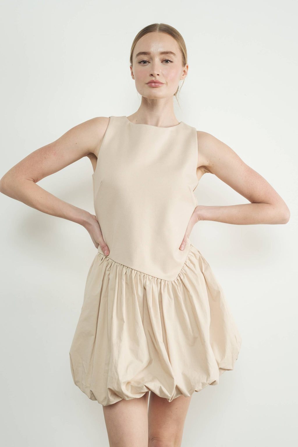 Asymmetical Waist Sleeveless Bubble Dress