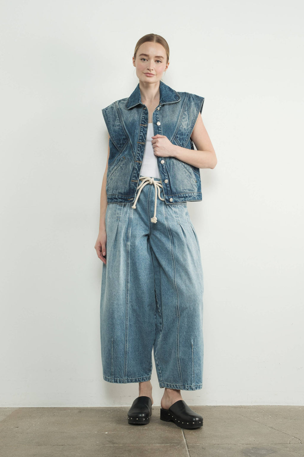 Wide Shoulder Seam Detail Vest