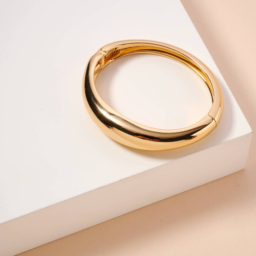 Thin and Wavy Elegant 18K Gold Cuff Bracelet