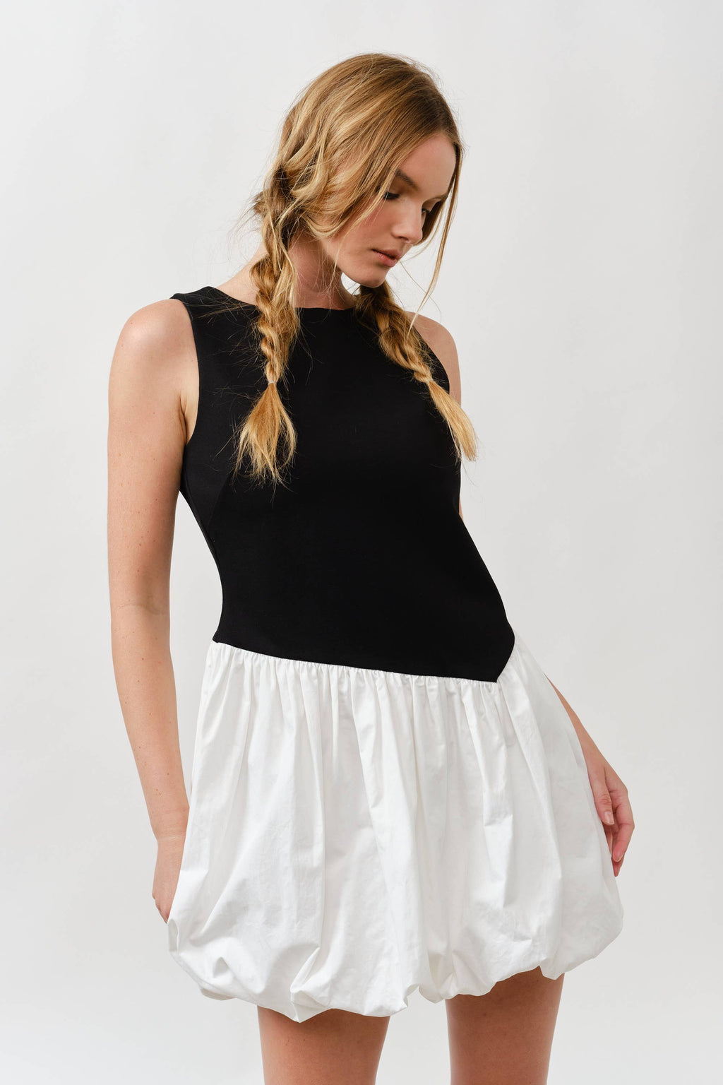 Asymmetical Waist Sleeveless Bubble Dress
