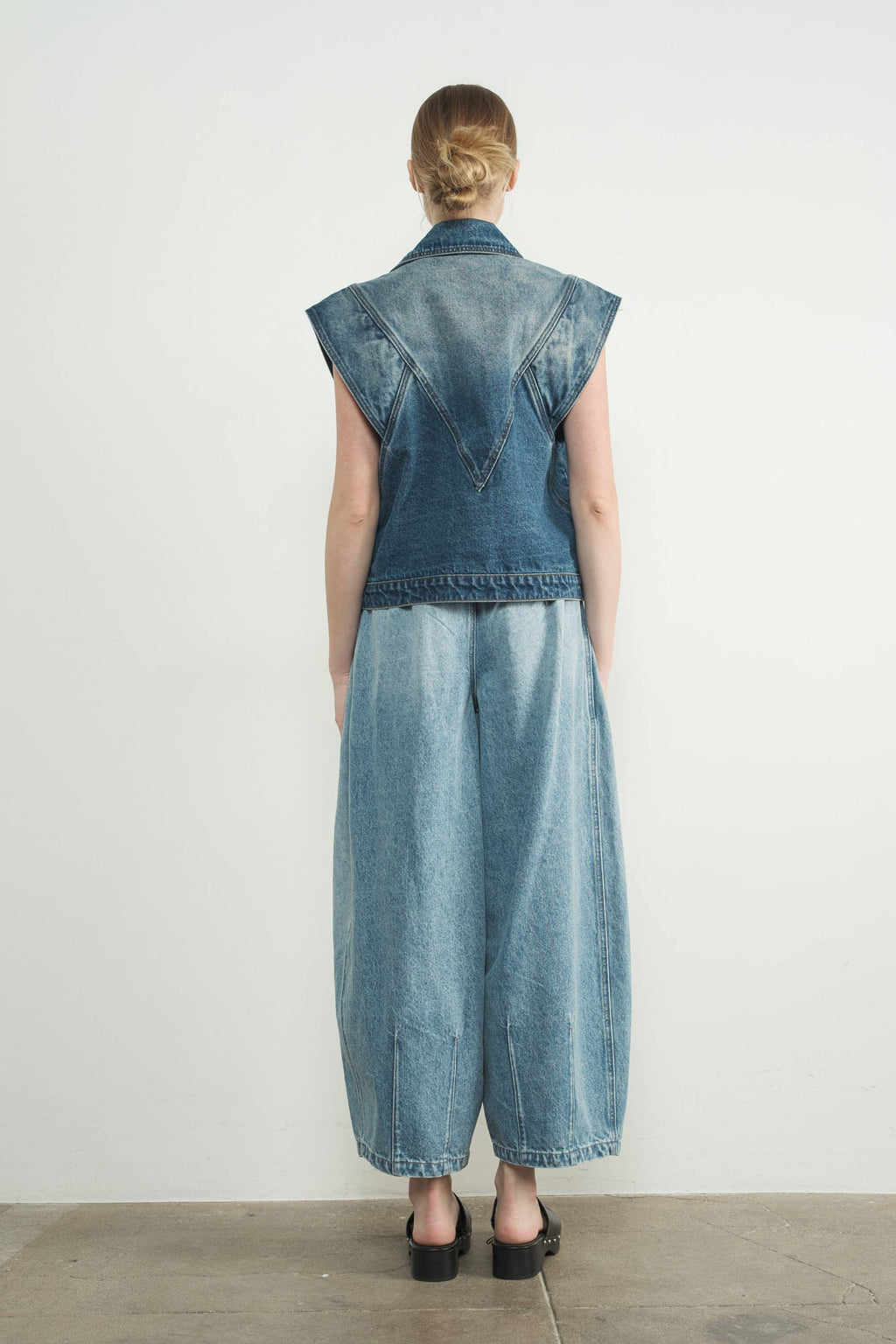 Wide Shoulder Seam Detail Vest
