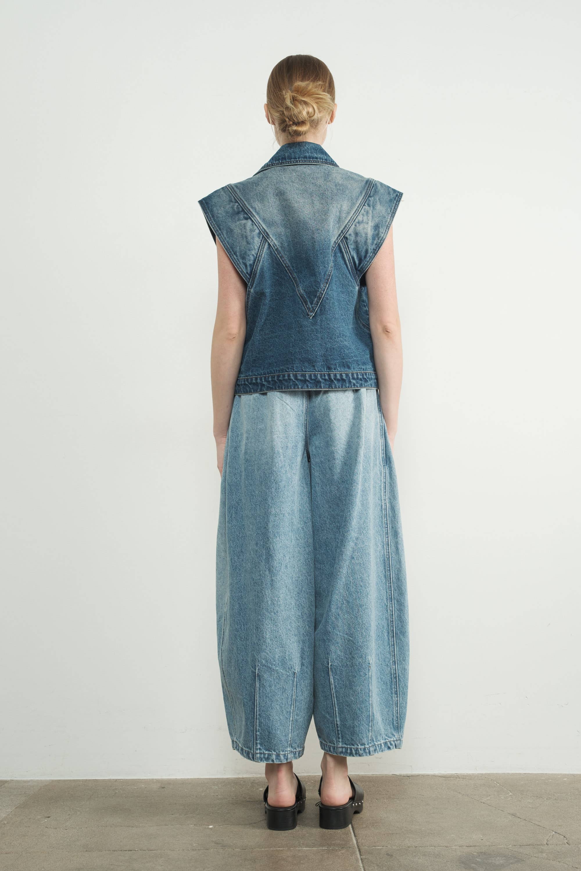 Wide Shoulder Seam Detail Vest