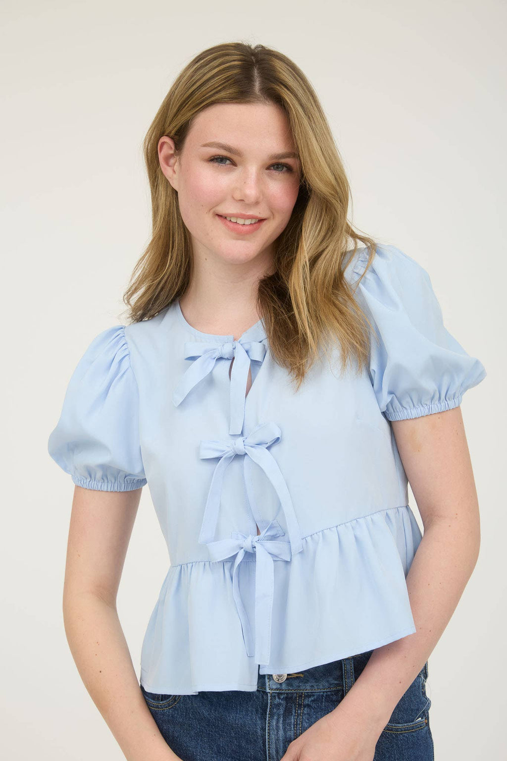 Bow Front Tie Puff Sleeve Woven Top