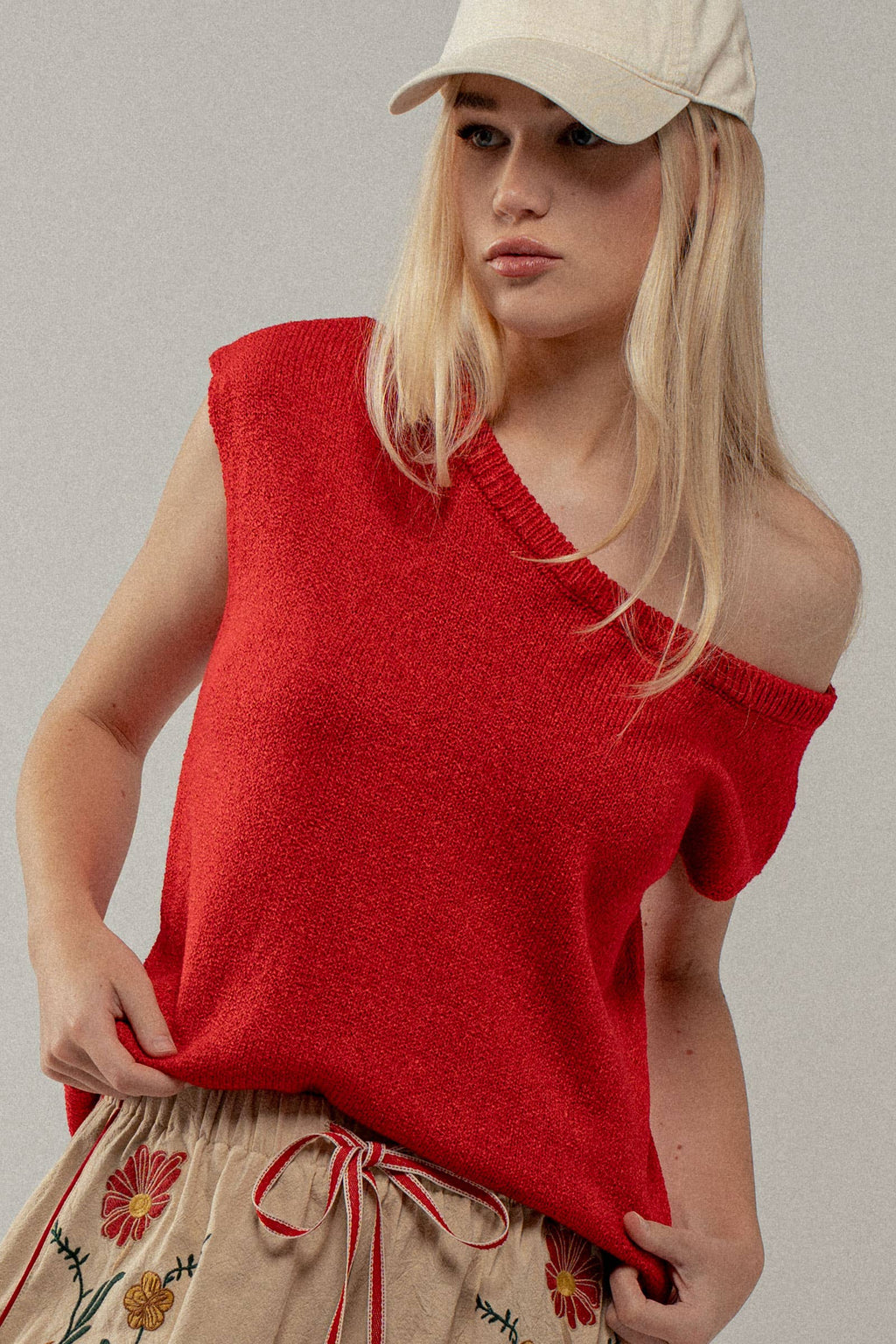 Asymmetric One-Shoulder Knit Spring Top