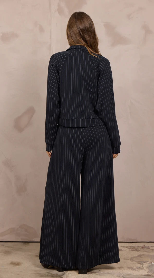Black w/Grey Stripe Pleated Front Pant