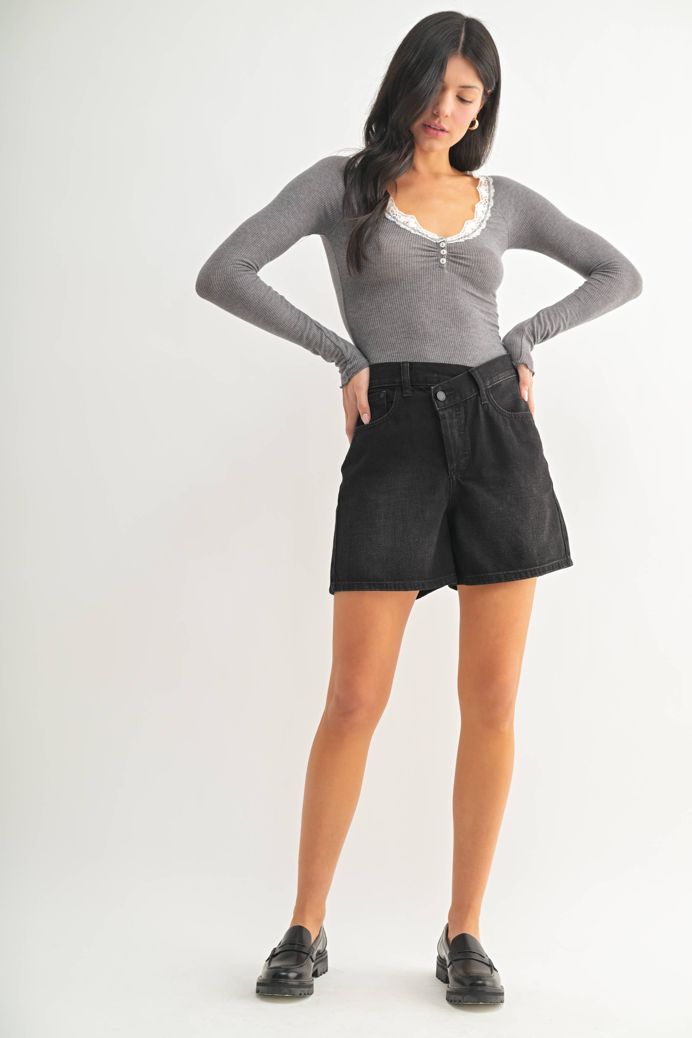 Criss Cross Short