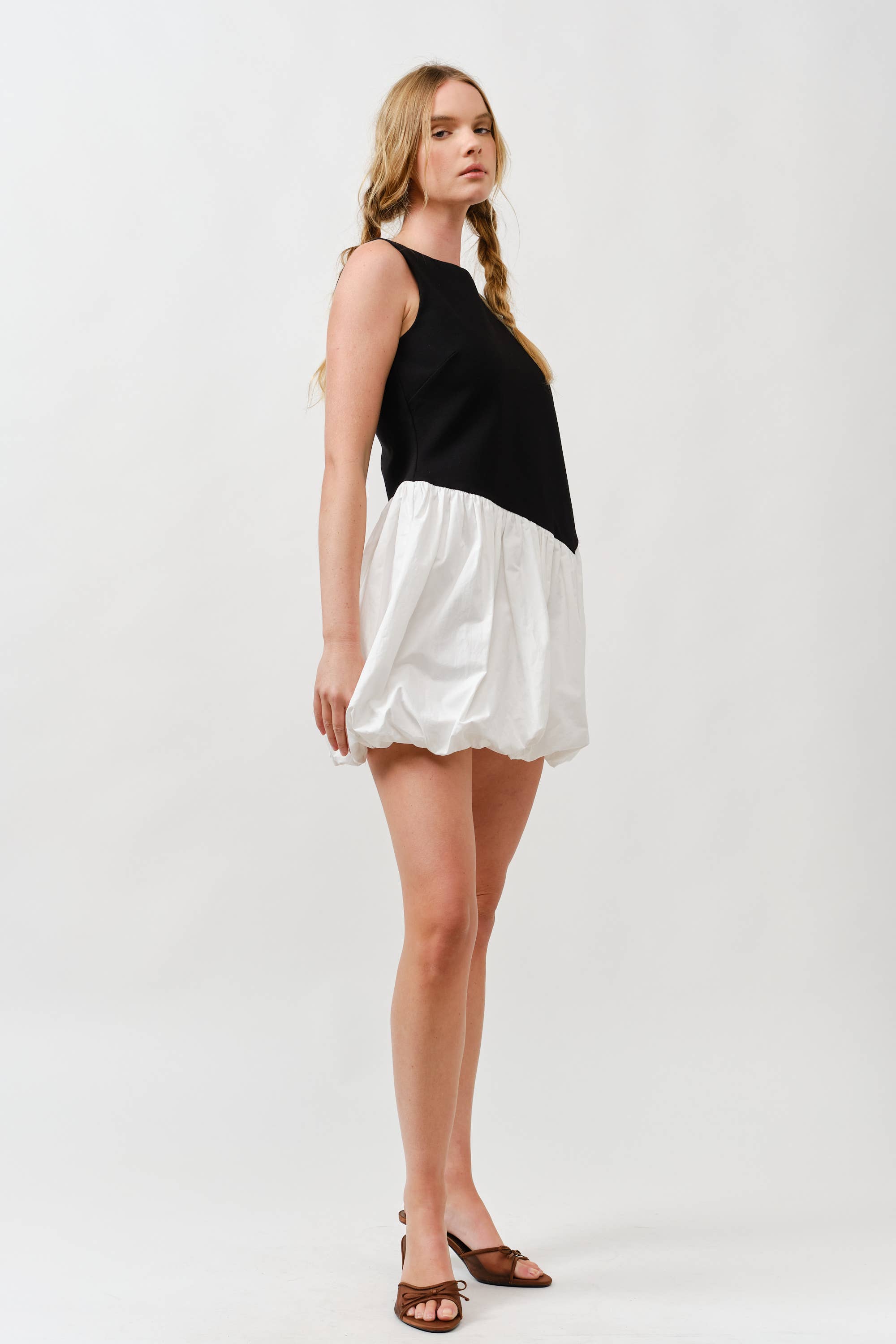 Asymmetical Waist Sleeveless Bubble Dress