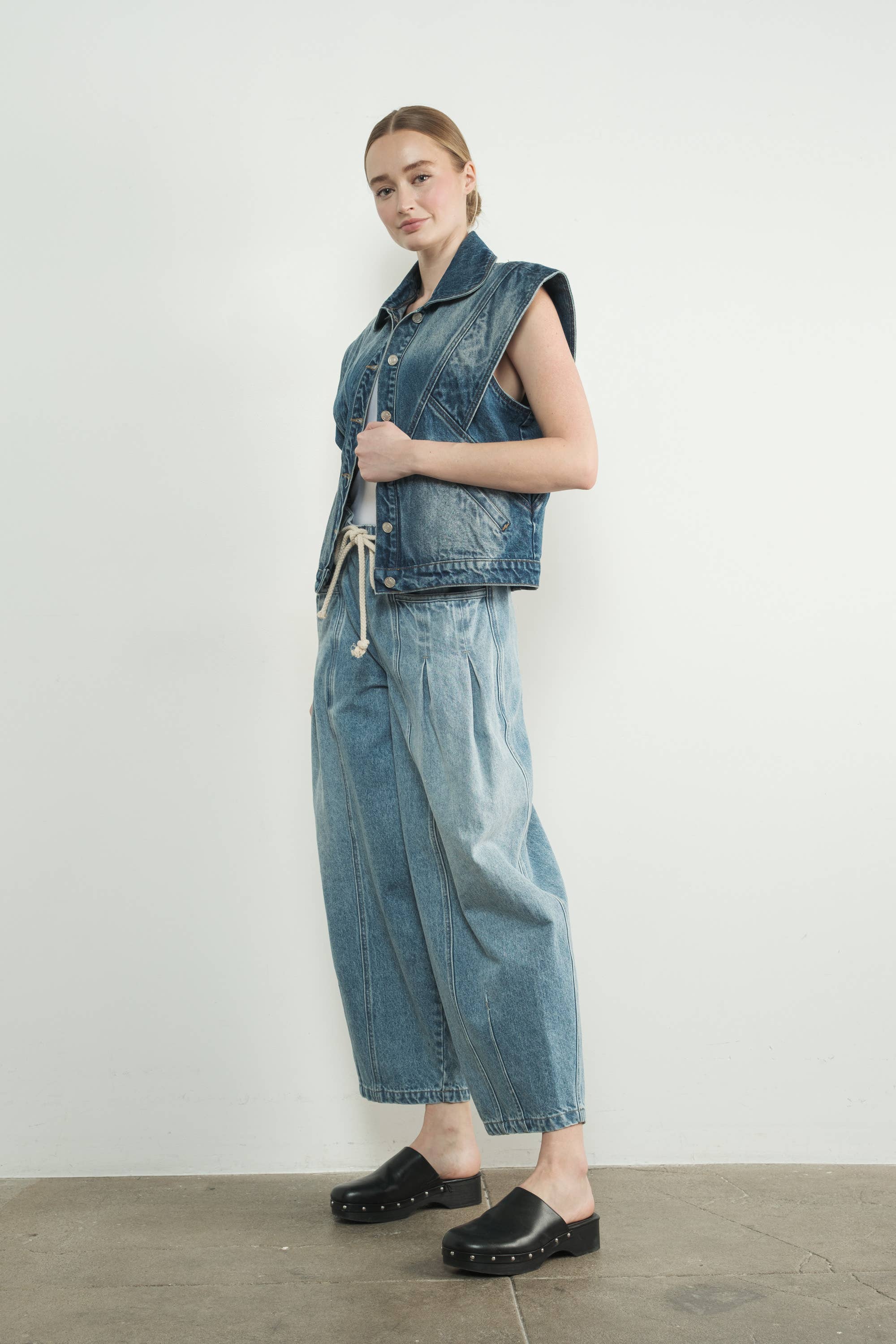 Wide Shoulder Seam Detail Vest