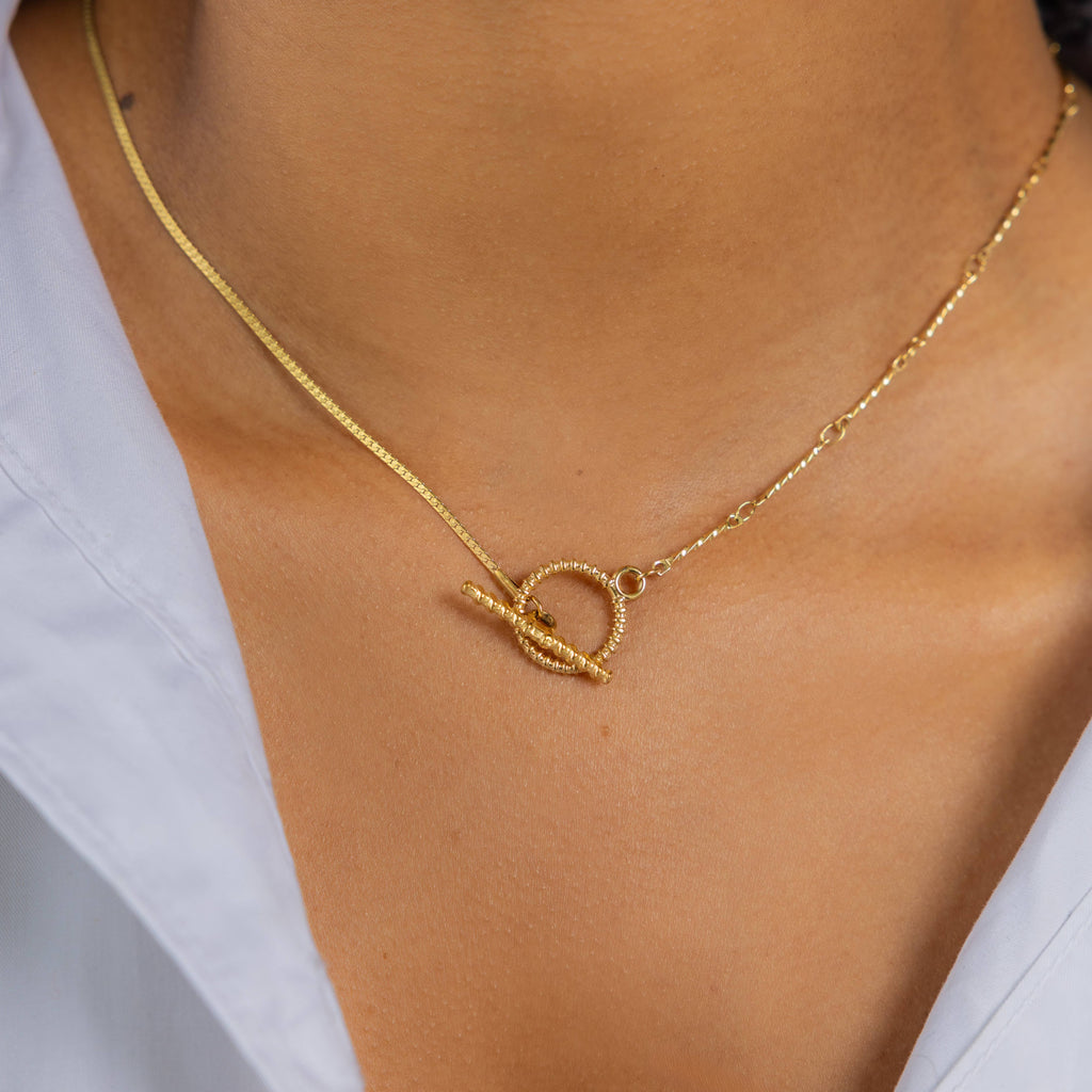 Dainty Toggle Chain Necklace