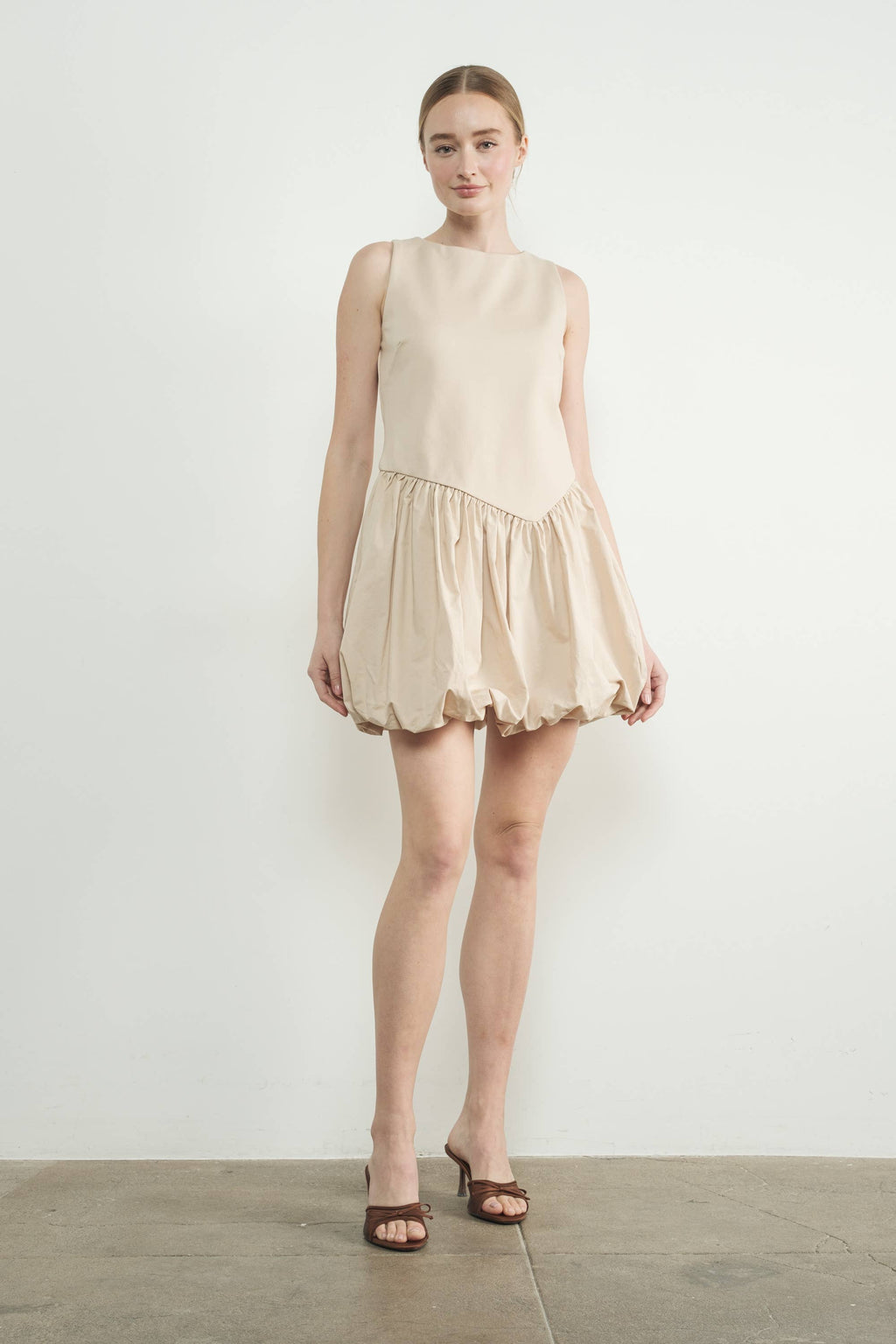Asymmetical Waist Sleeveless Bubble Dress