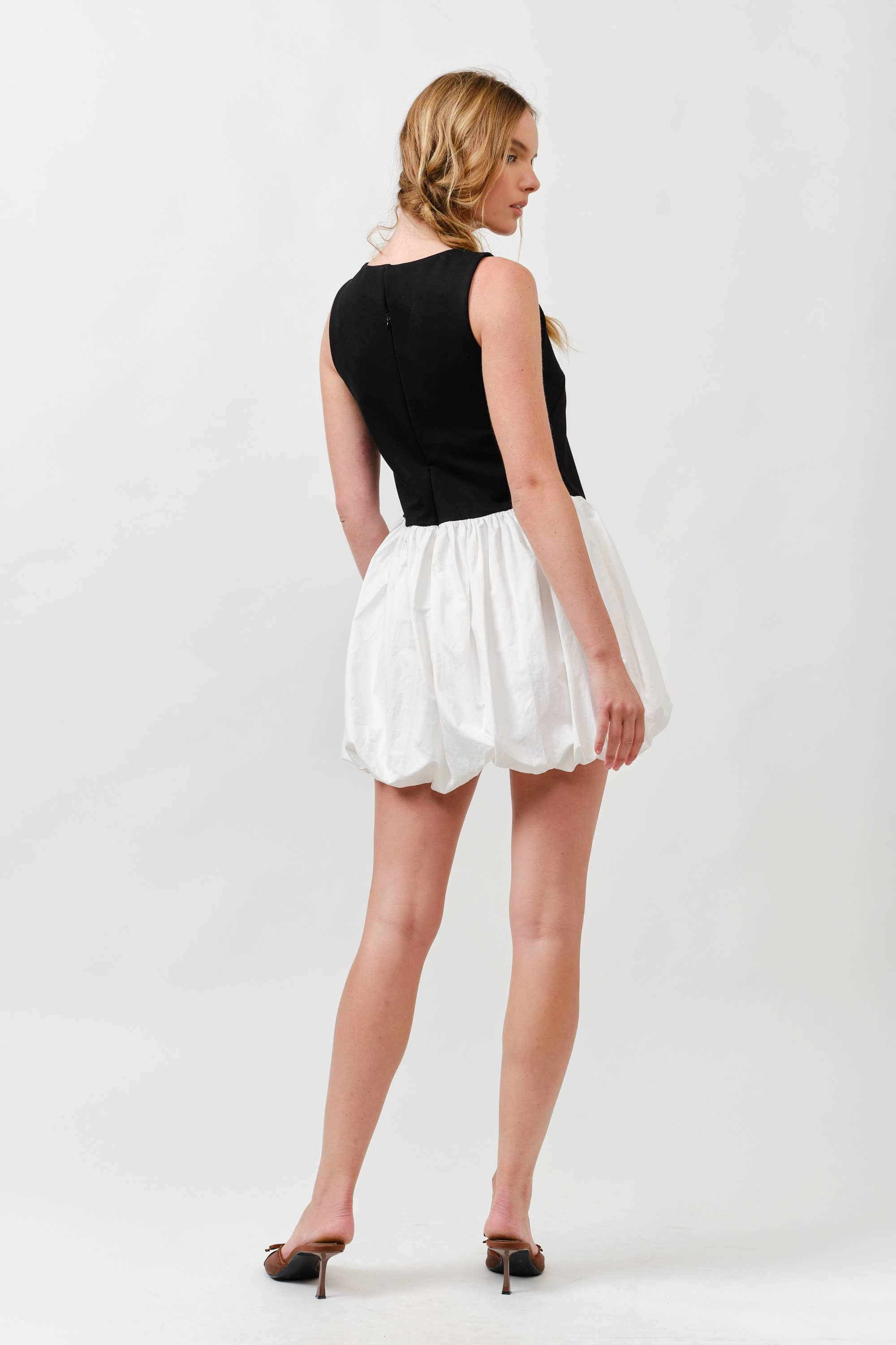 Asymmetical Waist Sleeveless Bubble Dress