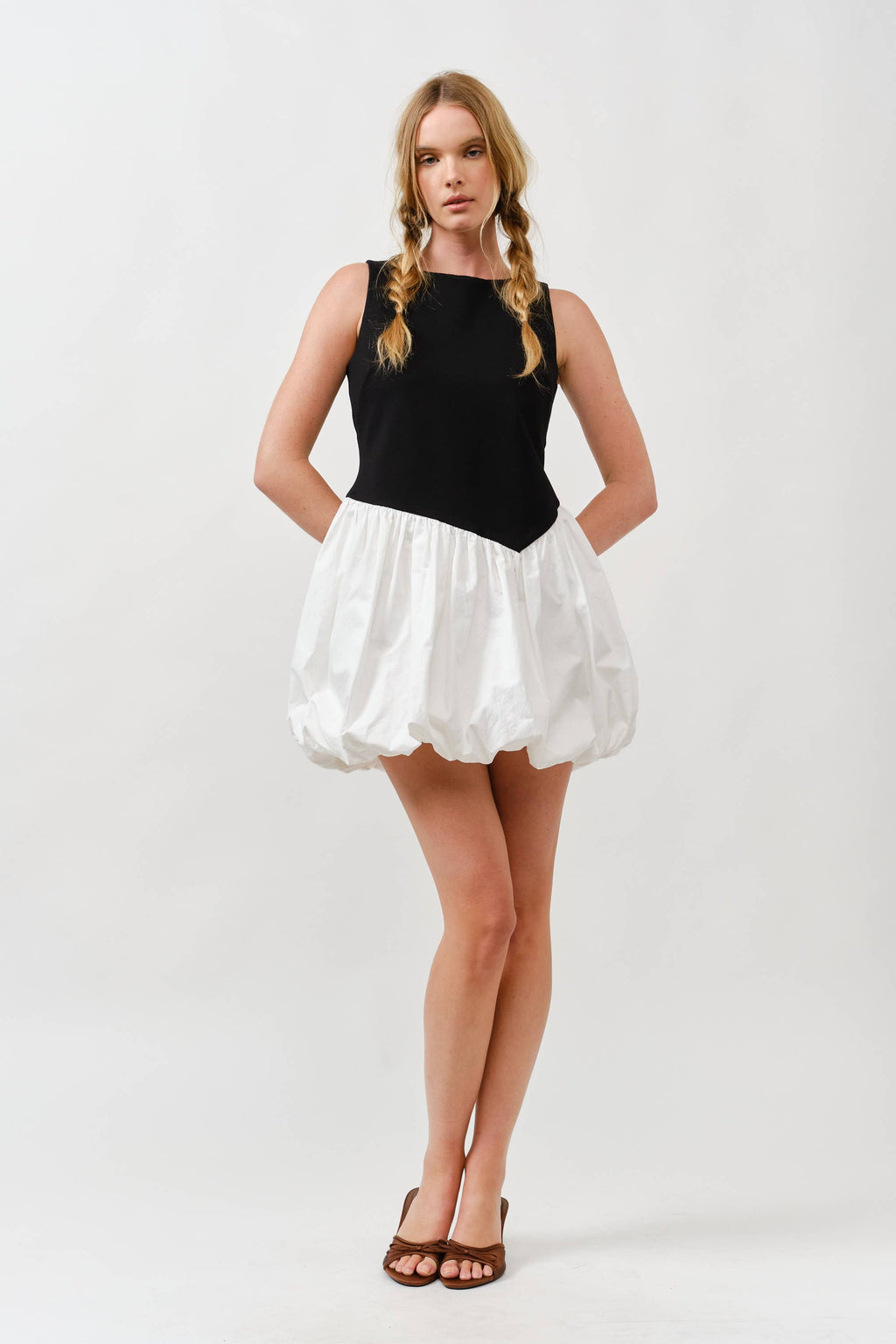 Asymmetical Waist Sleeveless Bubble Dress